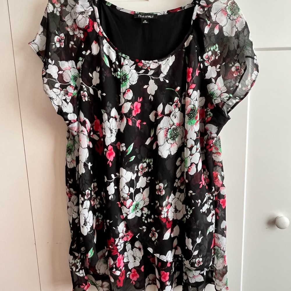 Roz & Ali floral short sleeve blouse plus size 1X